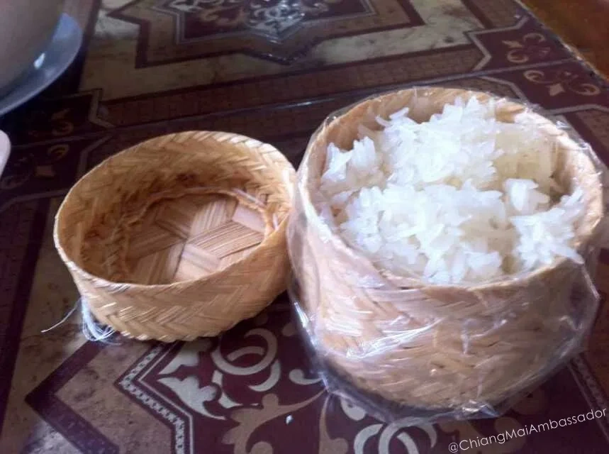 Thai Eating Etiquette